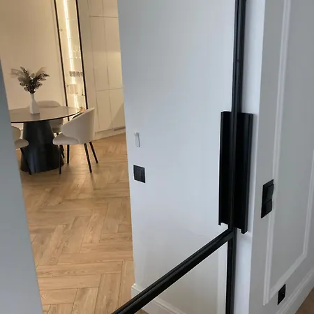 Daire Hanza Tower Royal & - 26 *
